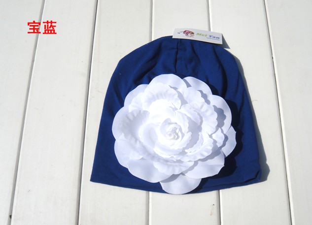 Шапочки для малышек.