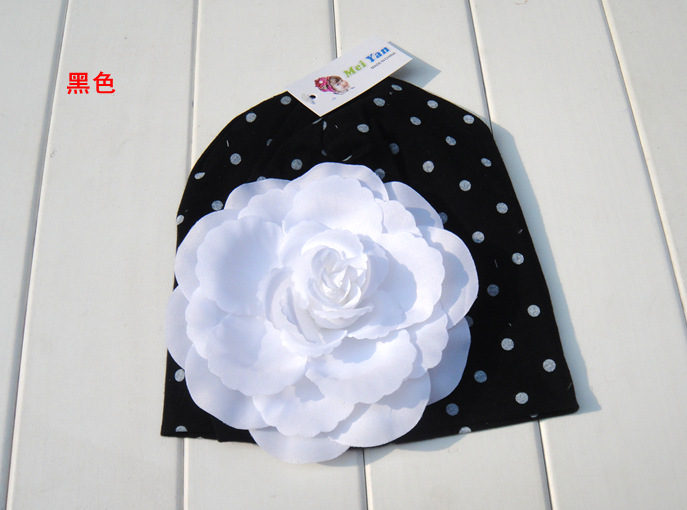 Шапочки для малышек.