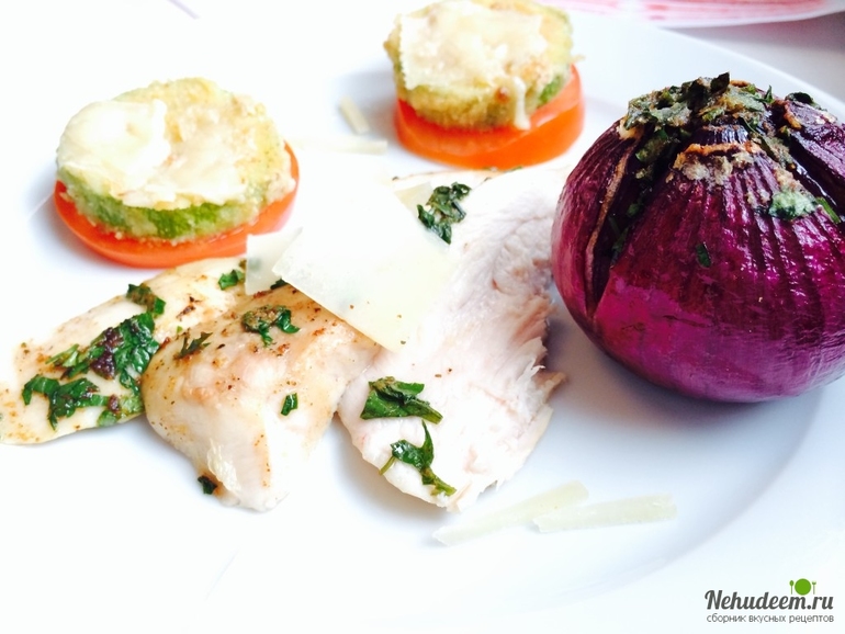 Нежная куриная грудка с цуккини