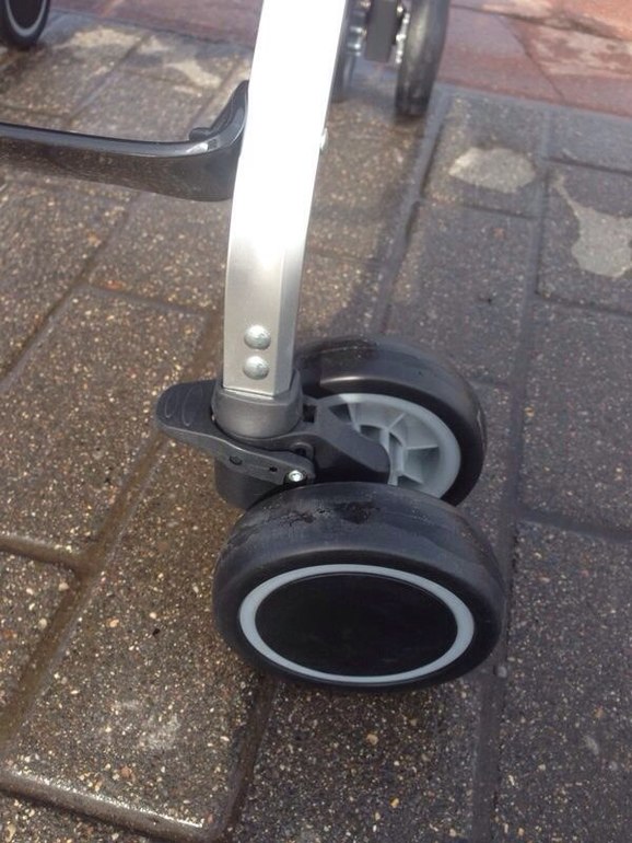 Моя пушинка Joovy Groove Ultralight!