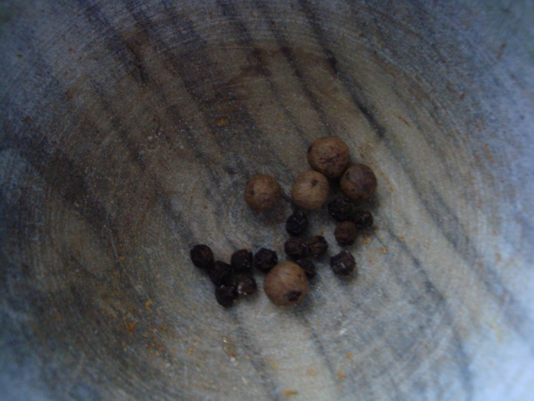 Клубничный джем с ванилью и черным перцем