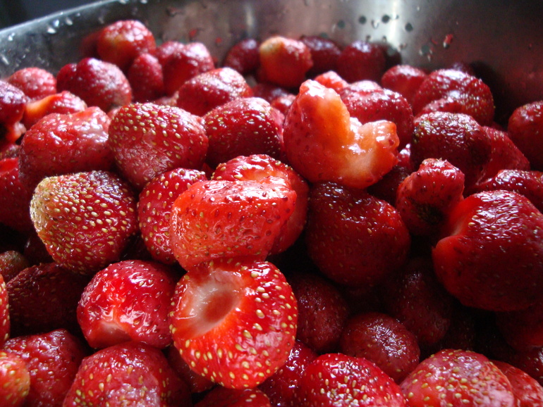 Клубничный джем с ванилью и черным перцем