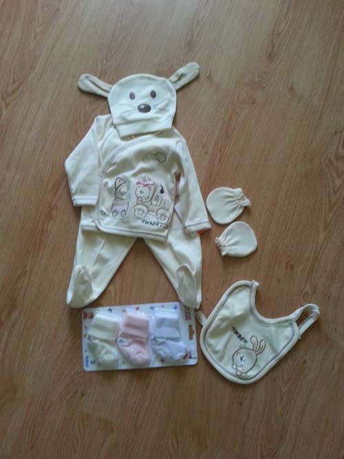 опытные мамы, помогите:)