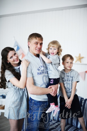 Футболки стиля Family Look для каждого члена семьи (отправка в регионы)