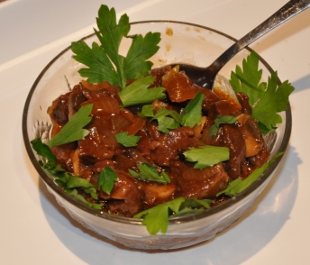 Говядина в кисло сладком соусе