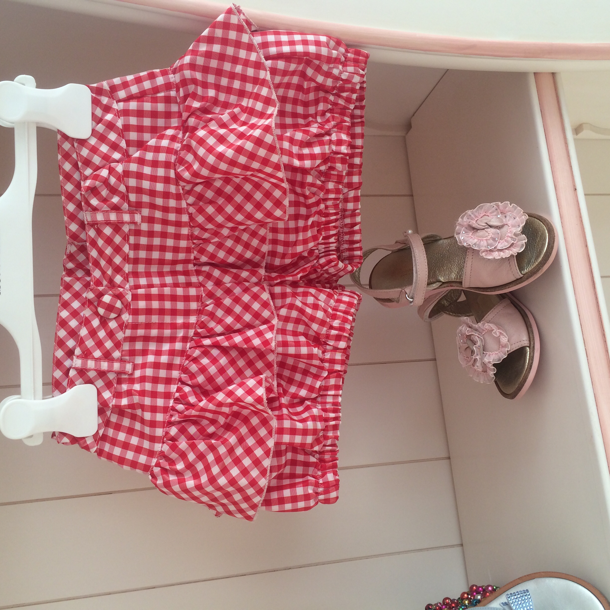 Monnalisa, D&G, Miss blumarine, Miss Grant на 6 лет.
