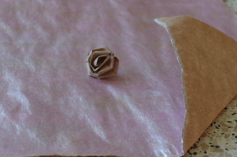 как своими руками сделать розу для скрап-открытки