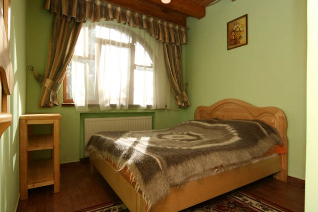 Домик в Карпатах