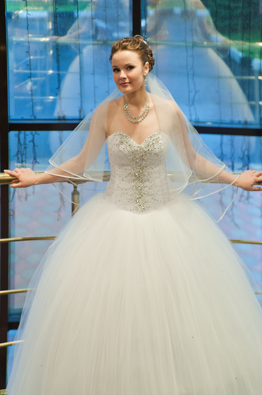 Продам свадебное платье +фата!5000 рублей!