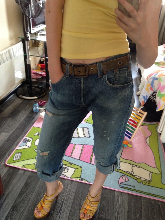 Можно ли в этих джинсах выйти на улицу?)