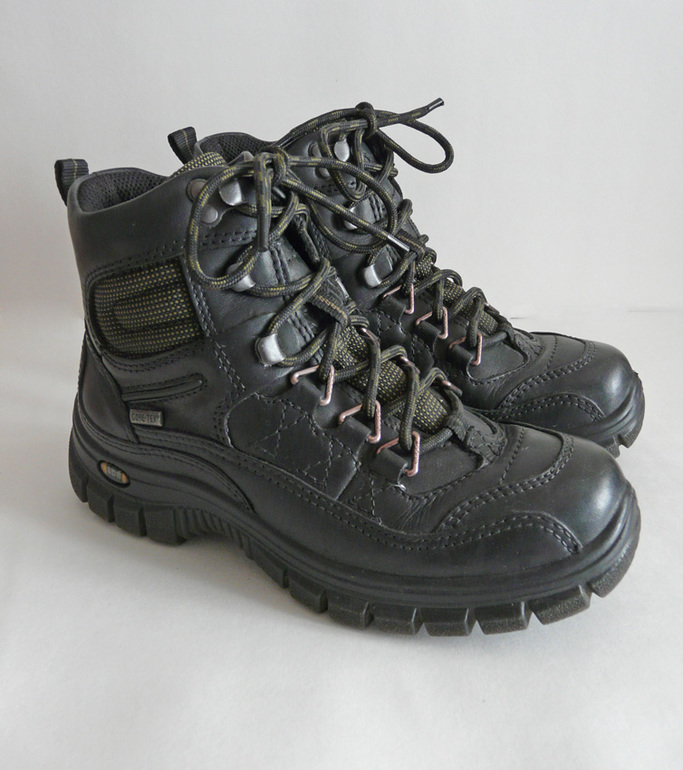 Ботинки женские Ecco gore-TEX, 36 размер - 2200 руб.
