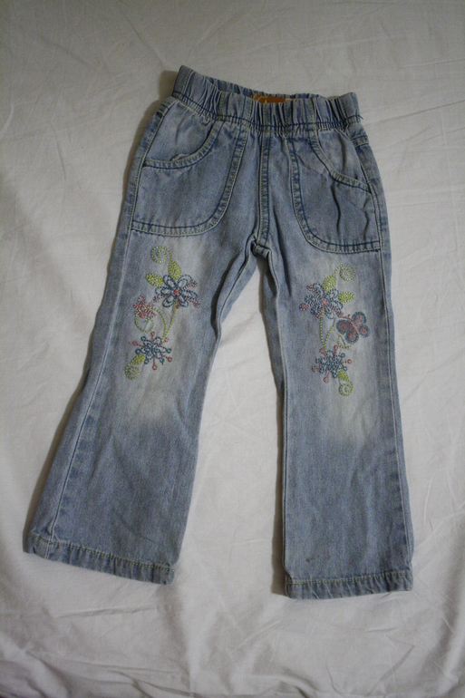 Девочка 1-3 года. Нарядные и повседневные платья, сарафаны, одежда для сада от 200 руб. Много всего,