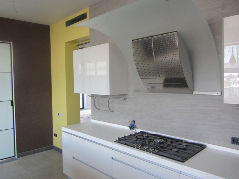 Ремонт квартир любой сложности...89264356171/89636522261