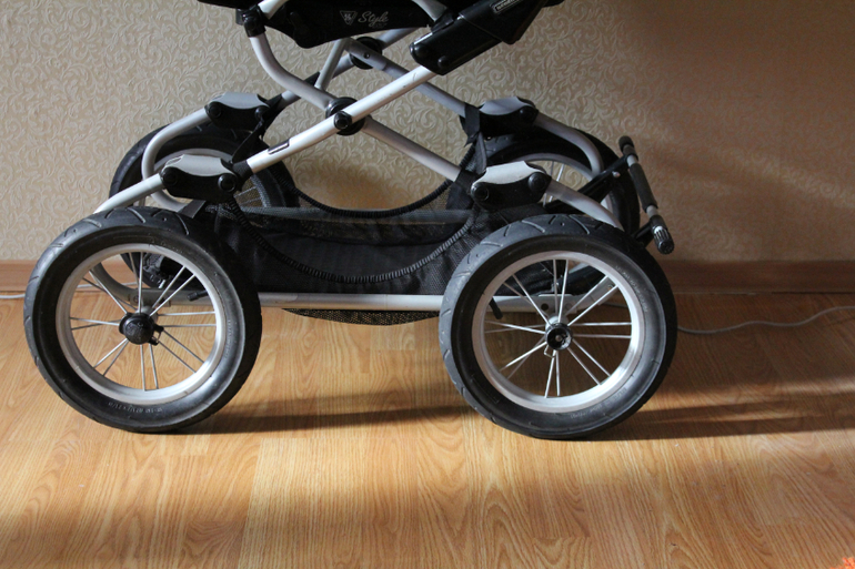 Продам коляску BebeCar Stylo AT (Different) — 7 000 руб., Балашиха.