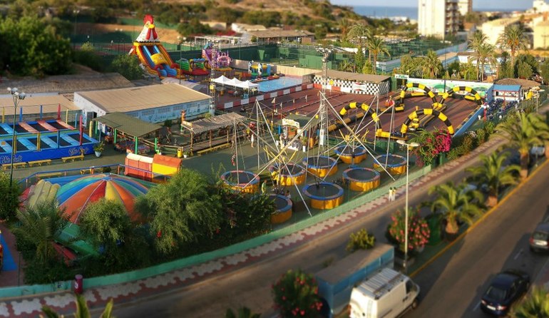 Лучшее место для отдыха с детьми - Испания, маленькое море.