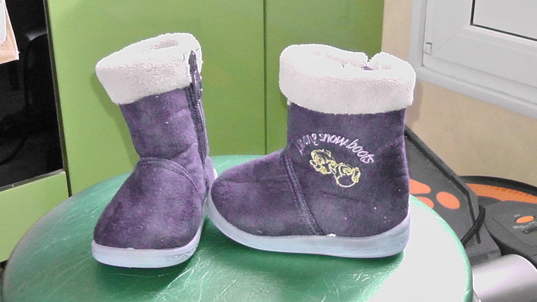 УГГИ австрия, новые! 21, по стельке 12см и 12.5см