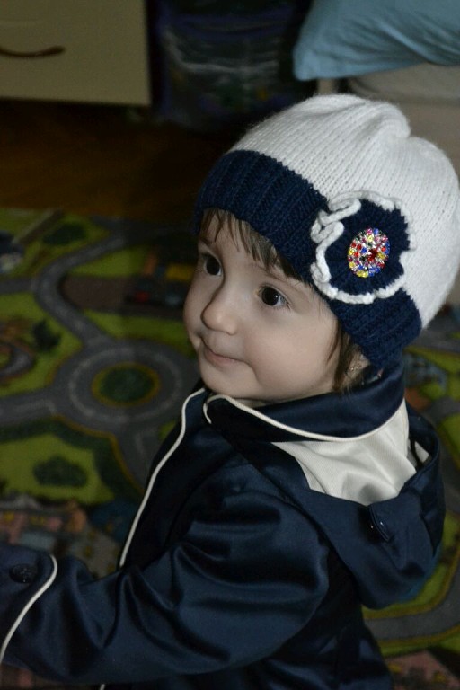 Шапочка на весну для моей дочурки.