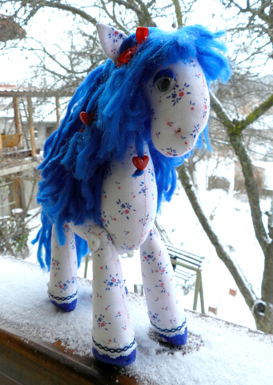 Белогривые лошадки