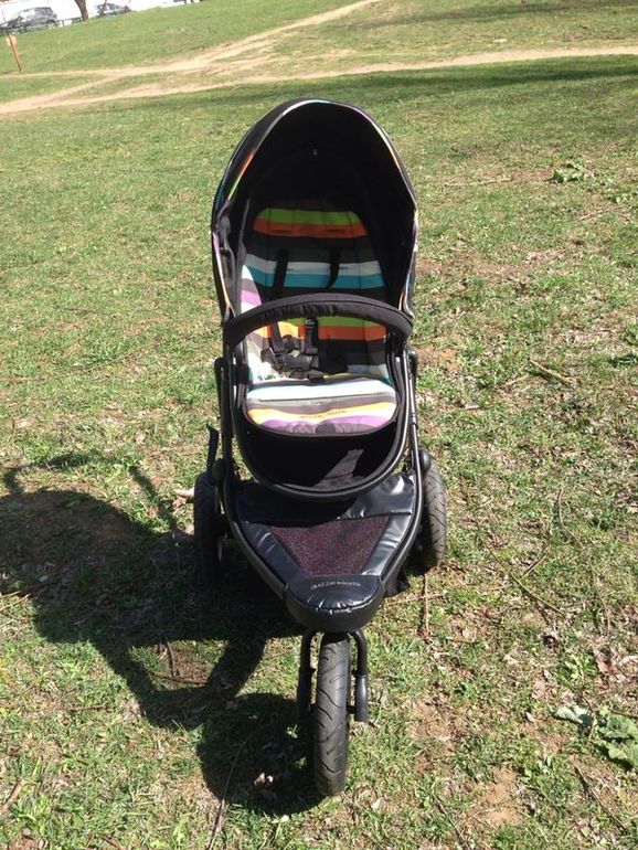 Необычная коляска Guzzie+Guss Casita.