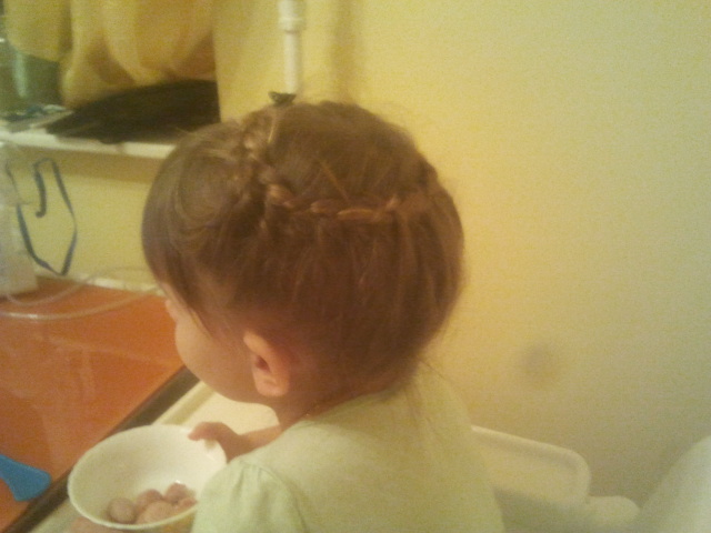 Садик, воспиталки и прически