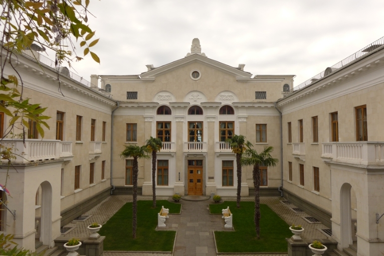 Ялта, Крым. КОК Россия