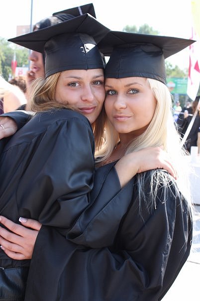 Мой выпускной прошел 4 года назад:))