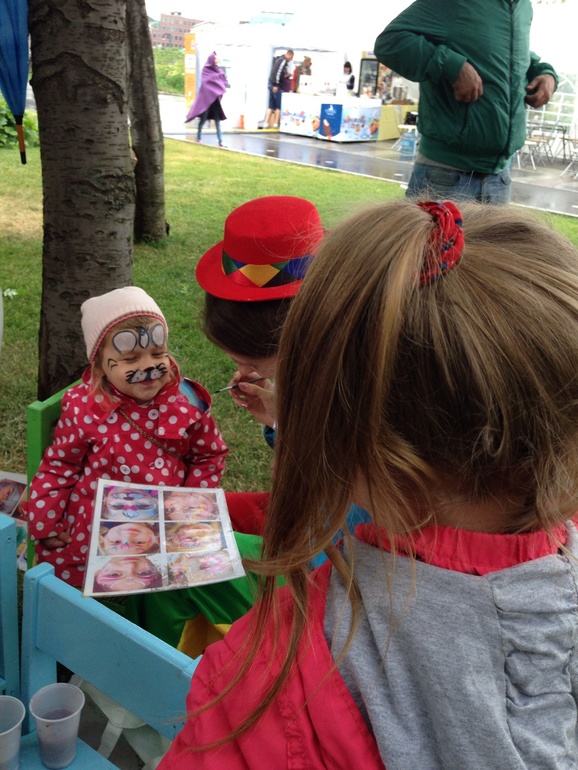 Отличный день в парке Музеон