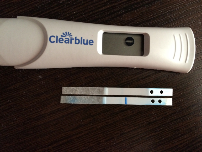 Использование электронных тестов. Клеар Блю цифровой. Клеа Блю тест на беременность. Клеар Блю электронный разобранный положительный. Тест клеар Блю электронный разобранный.