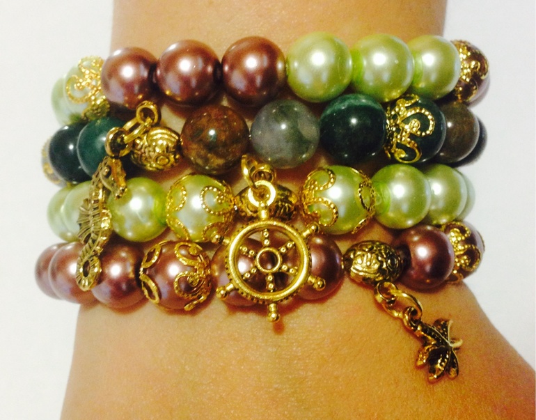 Браслеты из камней