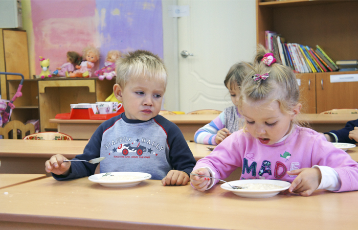 http://mamyprofi.ru/pitanie-v-detskom-sadu 