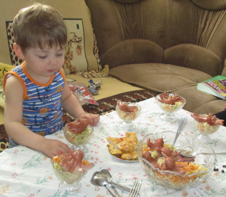 Динозавровый День Рождения (лайт-версия)Часть1