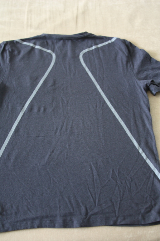 Брендовые футболки новые и б/у. Размер M-L, XL(одна).оригиналы!