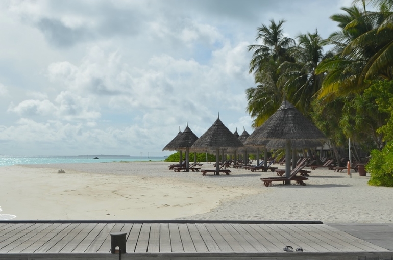 Хороший отель, очаровательное море и скучное питание!