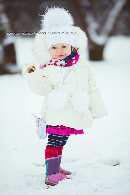 Шапочки с меховыми помпонами, детские, взрослые, итальянский меринос, сваровски на заказ