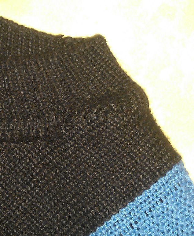 Помогите починить свитер!