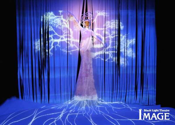 Черный театр в Праге