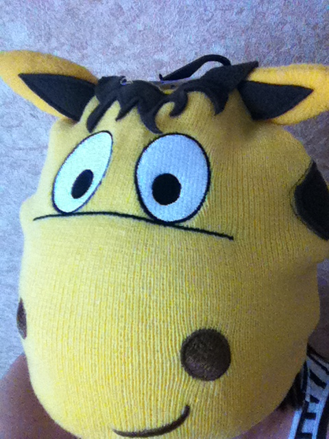 Жирафа..шапка