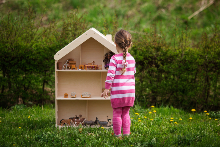 Дом с камином - %