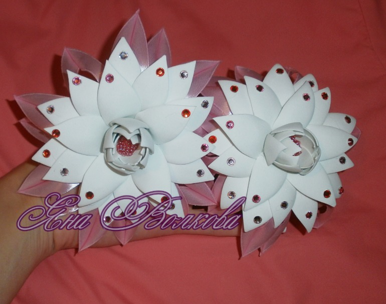 Резиночки и заколочки для принцесс.Авторская работа