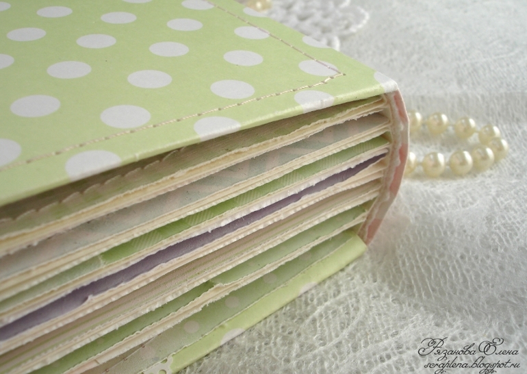 Альбом для девочки. Продается.