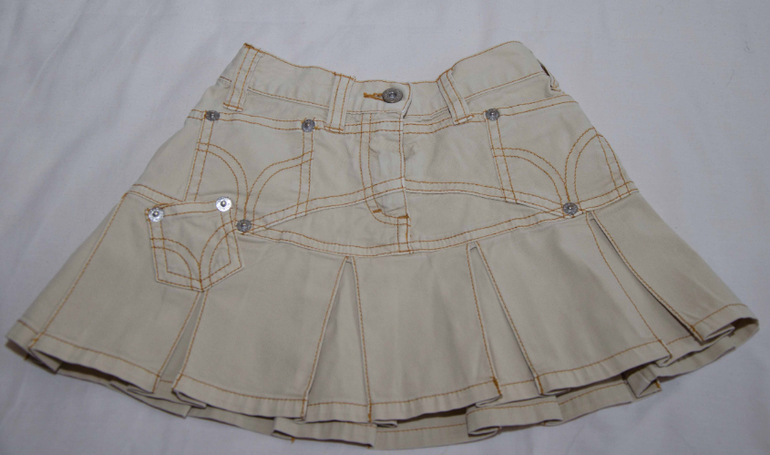 Летняя одежда (бренды) на девочку б/у, разм. 4-6 лет.