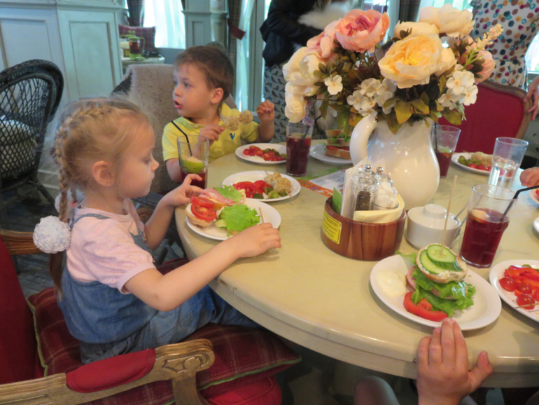 01.06.2014 в фото