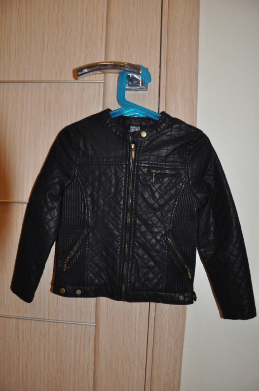 Куртка из эко кожи ZARA р4-5 (110)