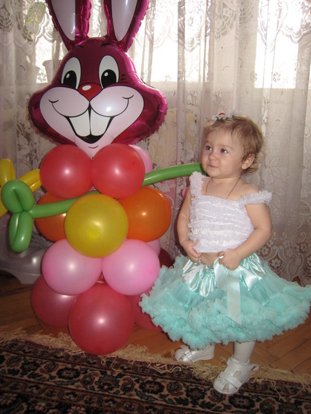 одежка от 18 мес, много... для девочки(платья, джинсы, поддевы, комплекты...)