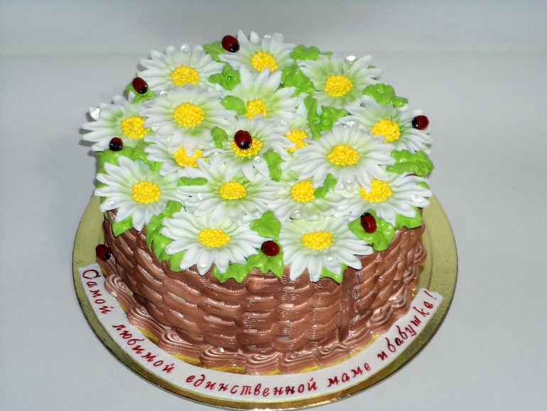 Торт корзина с цветами ромашками