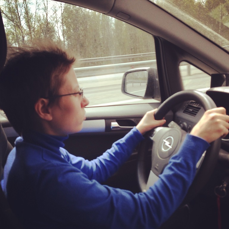 Коршунята по Е105 - из Москвы в Питер и обратно. 1 мая. Тверь - Вышний Волочек