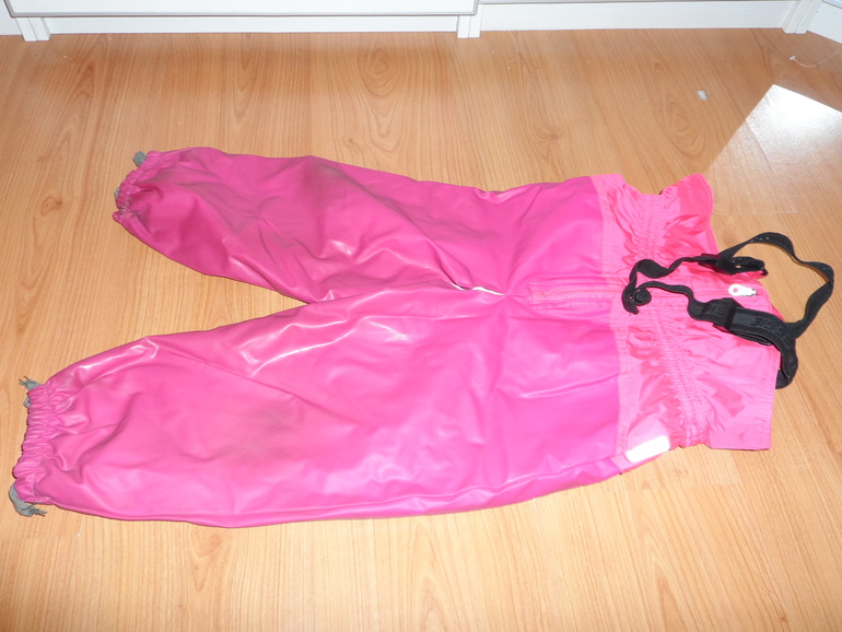 Продам куртку LASSIE SUPRAFIL б\у 2 года