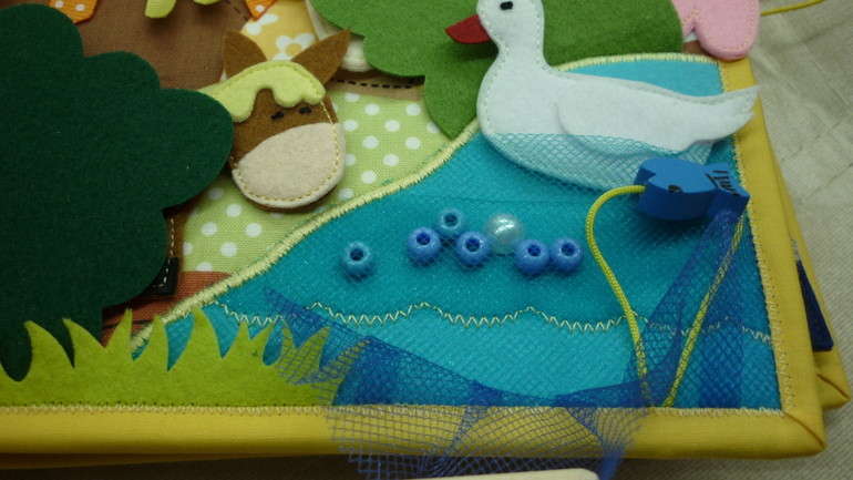 рАЗВИВАЮЩАЯ КНИЖЕЧКА С УЛИТКОЙ НА ОБЛОЖКЕ!