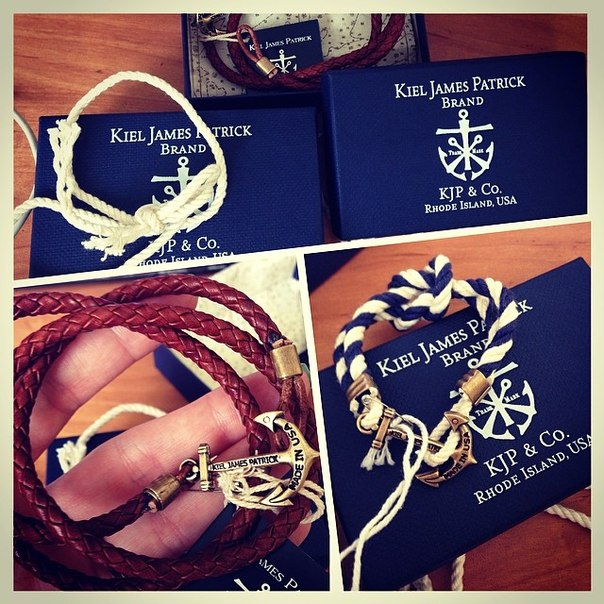 А платья теперь великоваты. )