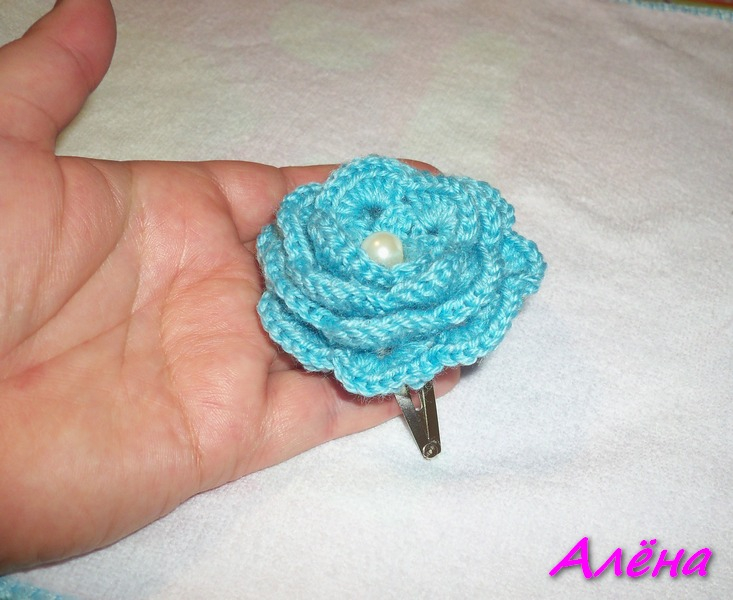 МК вязаной заколочки крючком.